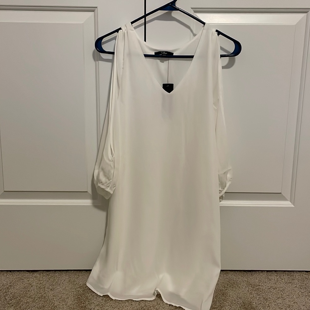 White short dress with keyhole long sleeves